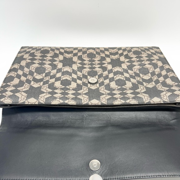 Gucci Kaleidoscope GG supreme clutch/portfolio case/document case. - Picture 5 of 10